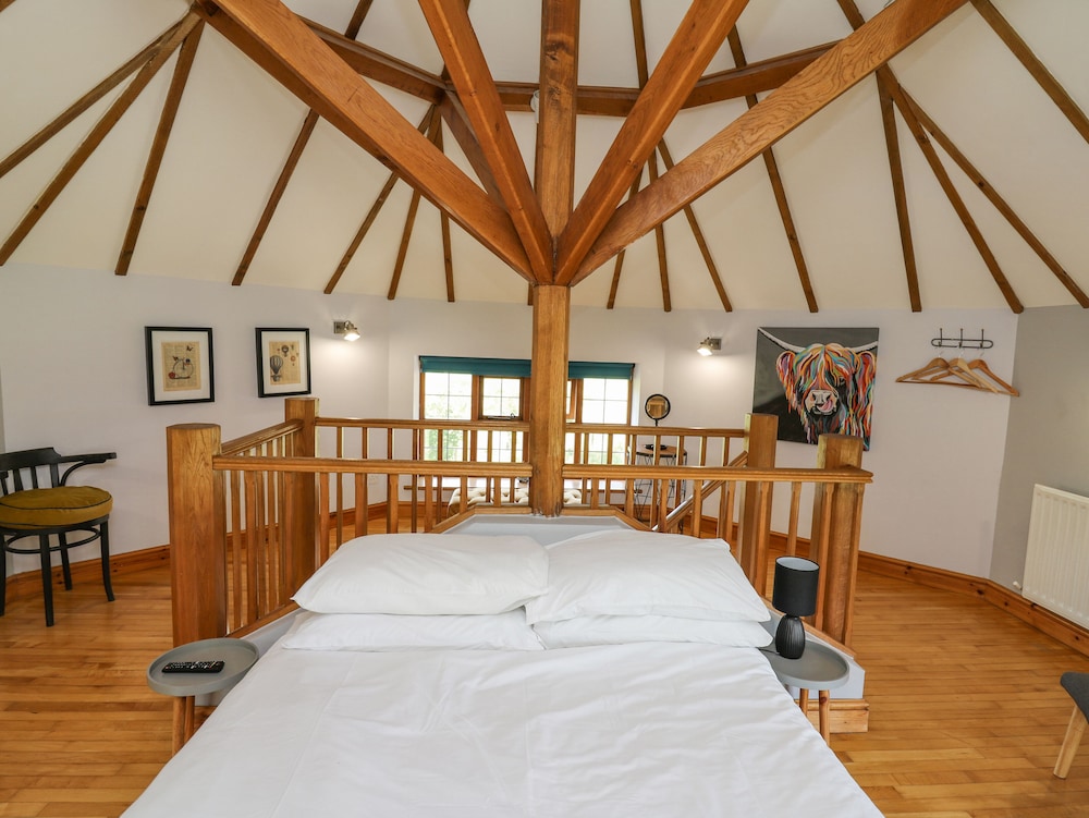 Nanthir House
