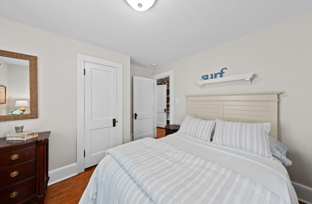 NEW Castle Street 111