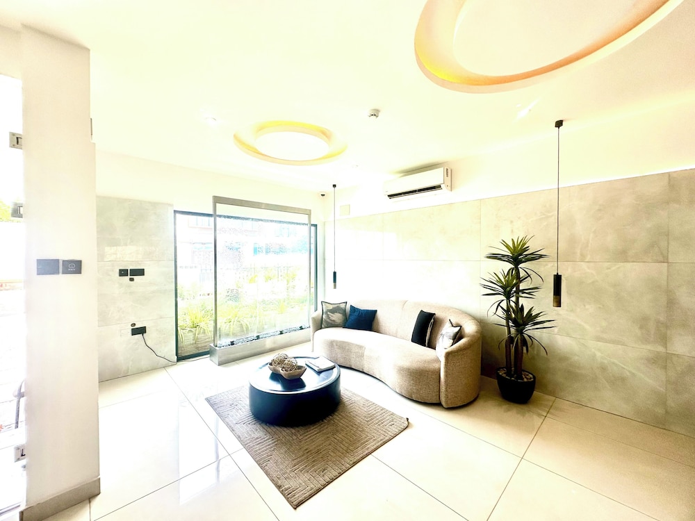 Belrose Place