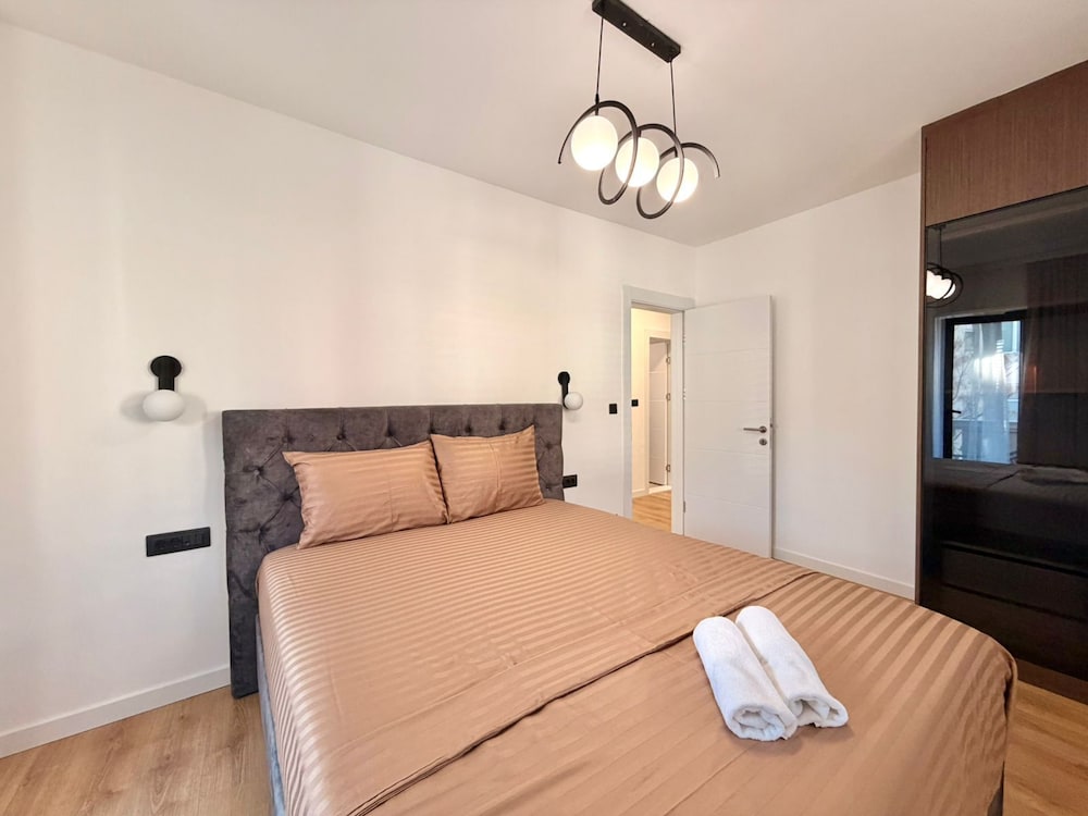 Lunamare Apartments