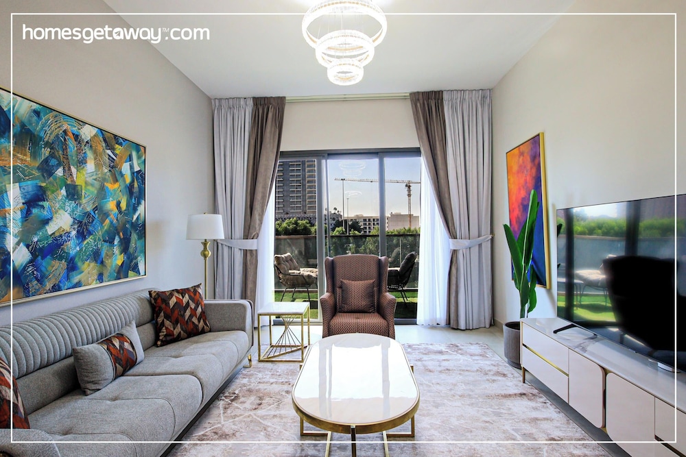 Luxurious 2BR Maids Eleganz Apt