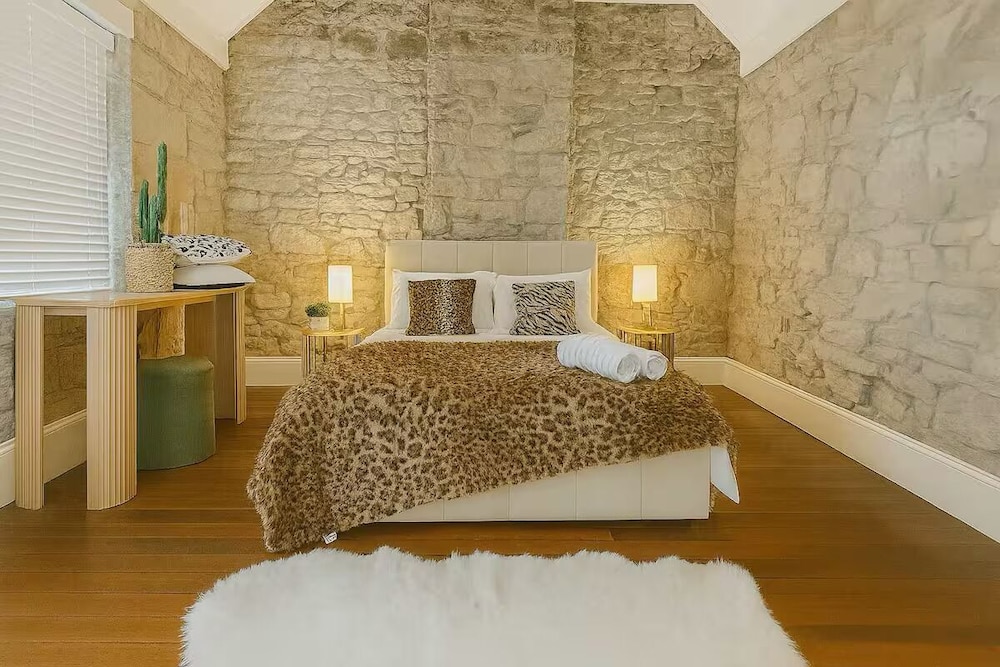 The Flintstones Luxury Stone Stay