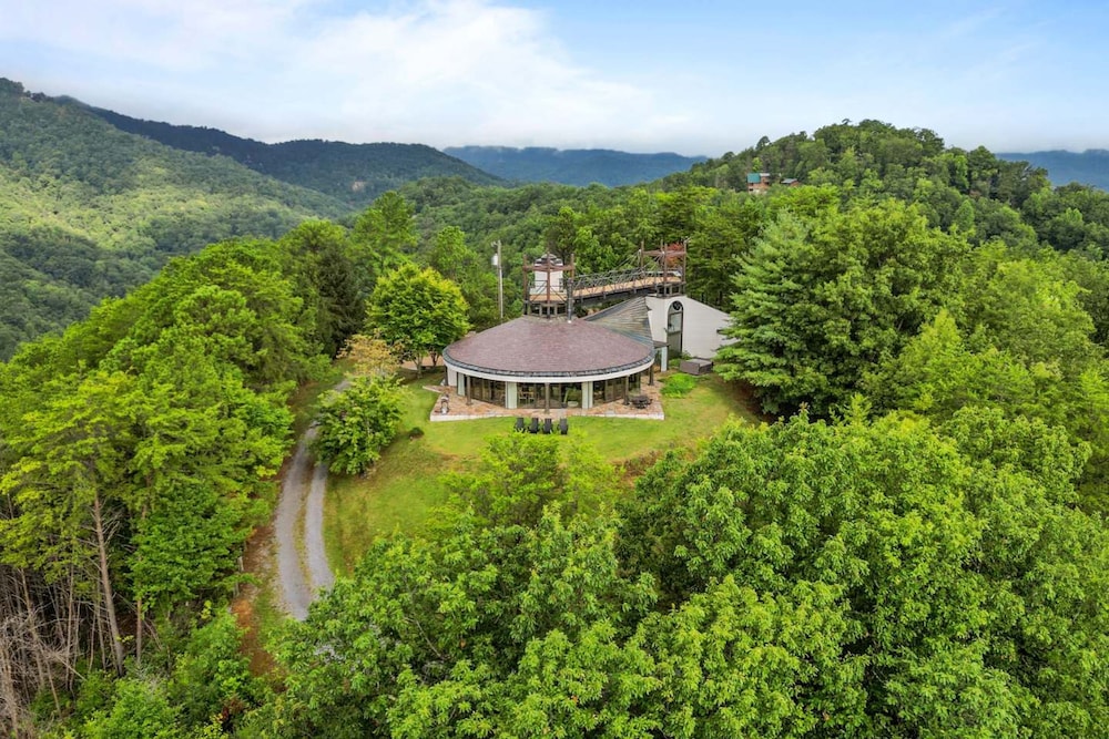 Belltop Architectural Wonder on Private Mountain