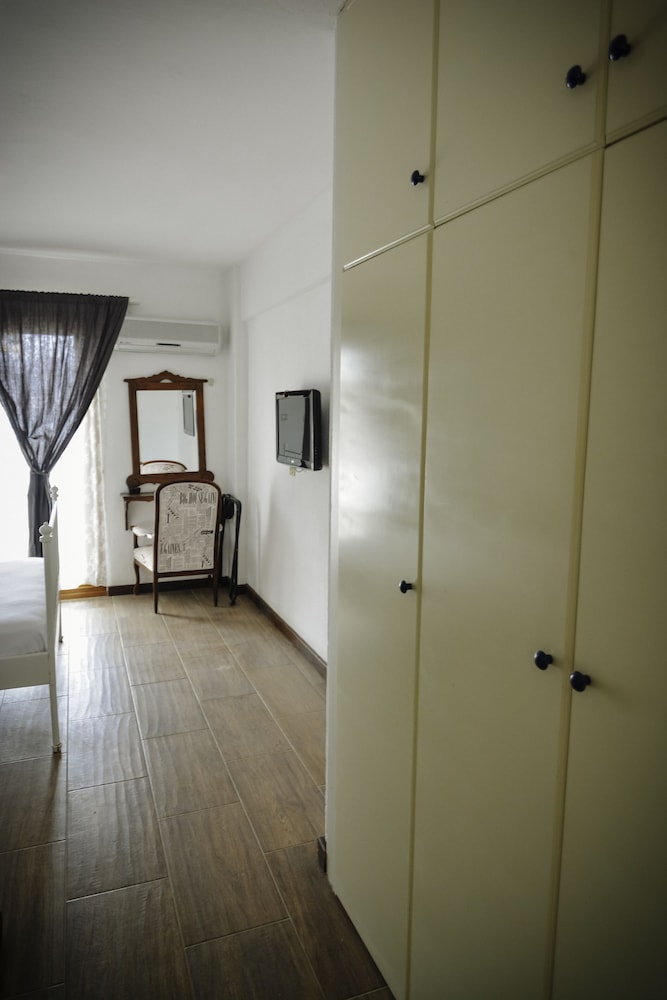 Parva Port Alaçatı - Image 37