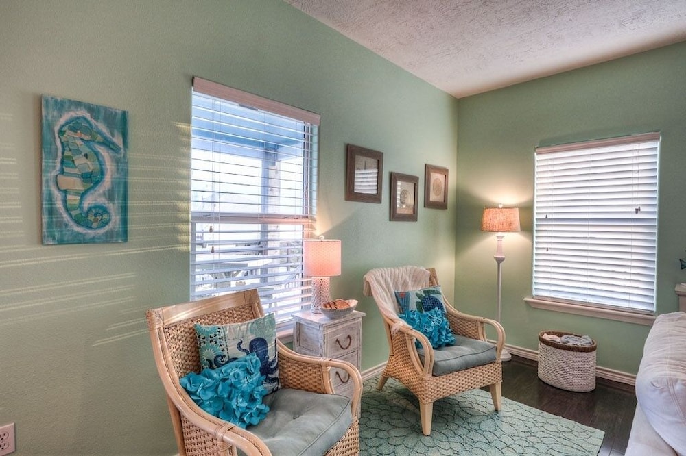 Once Upon A Tide 3 Bedroom Home by RedAwning