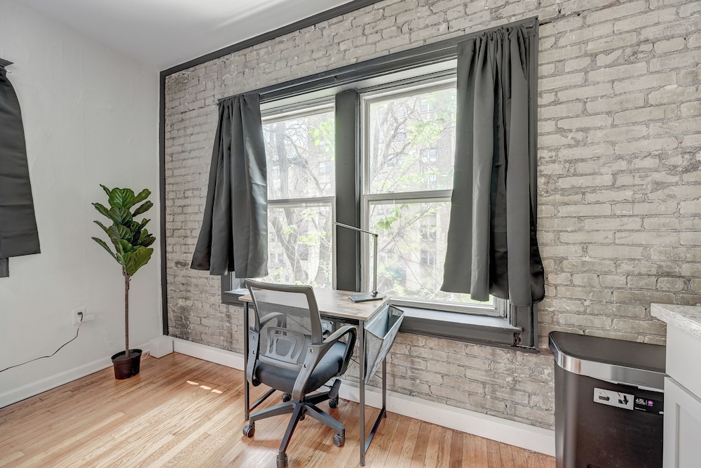 ROVE LIVING/KB - Prospect