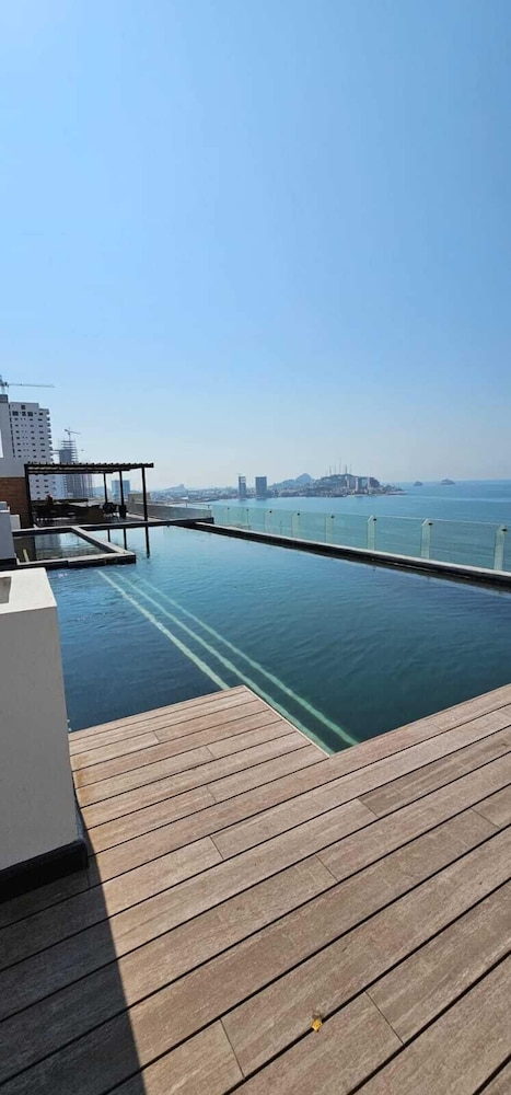 Torre 5 Mazatlán Versace Style