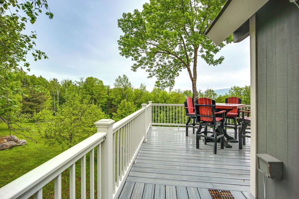 8 Mi to Okemo Mountain Resort: Mtn-view Retreat!