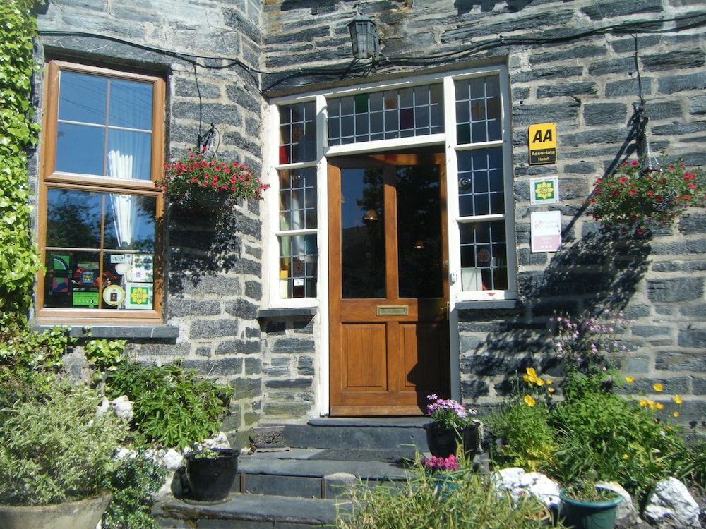 Elen's Castle Hotel
