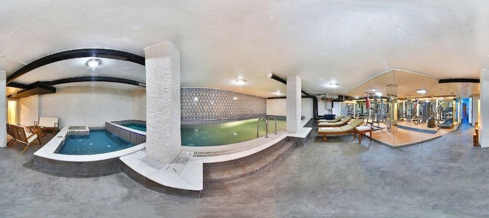 Beyaz Monarch Otel - Image 24