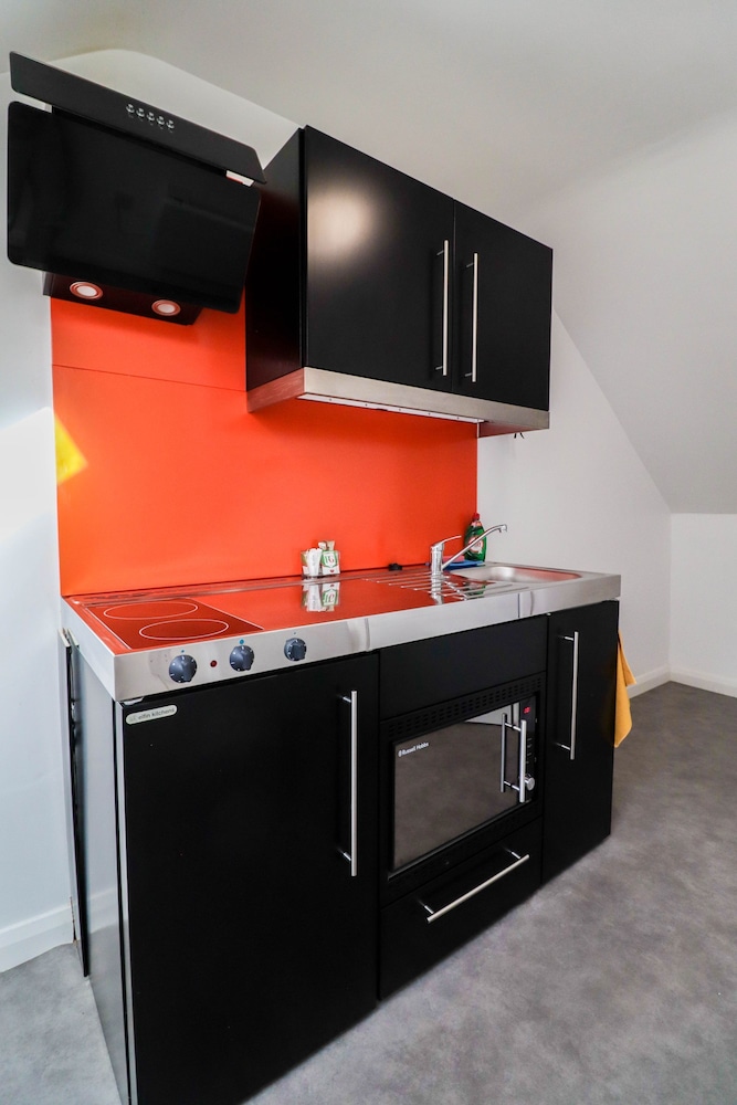 Cosy and Bright 1-bedroom Stay