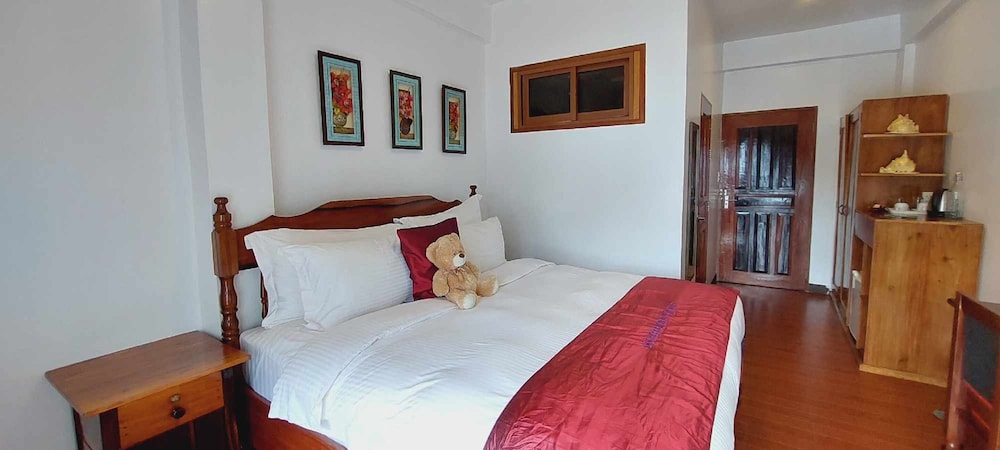 Doublegem Beach Resort and Hotel