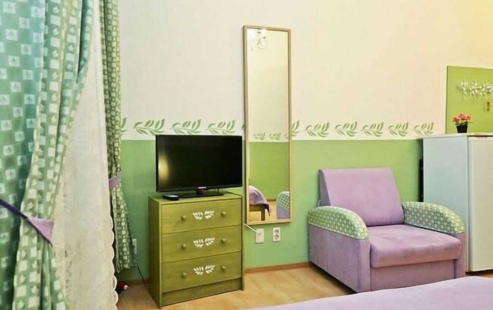 Cozy housing by Moscow railway station view 4
