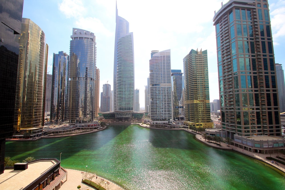 Kennedy Towers - Dubai Arch