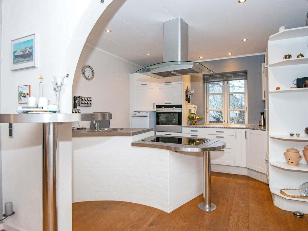6 Person Holiday Home in Broager view 3