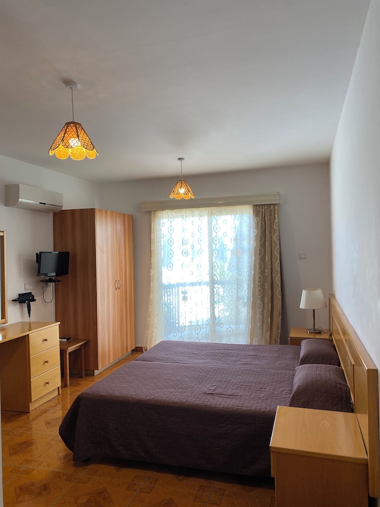 Alexia Hotel Apartments