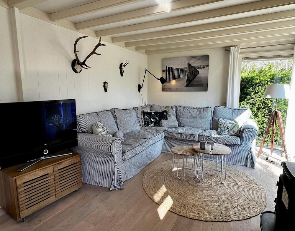 Chalet for Four Guests Near Beach