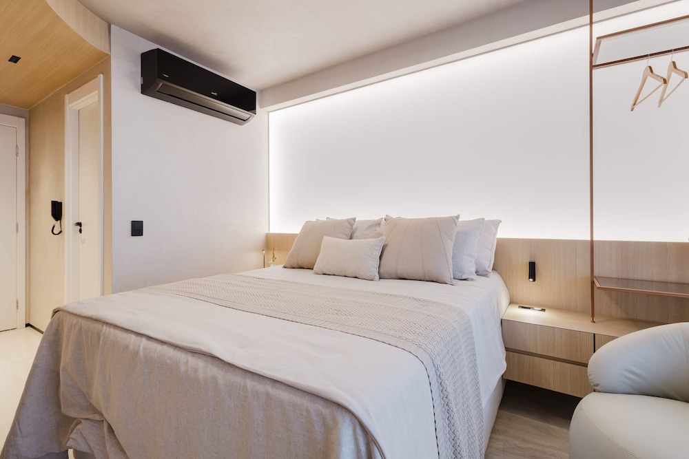 Viana Home Design Studio in Pinheiros