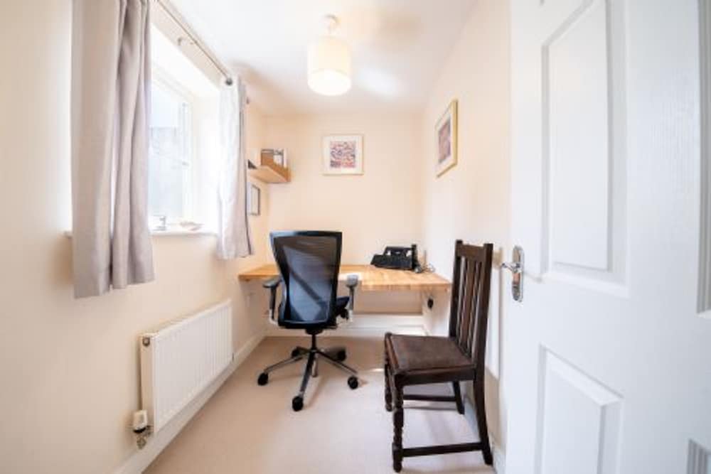 Host Stay Sparrow Cottage