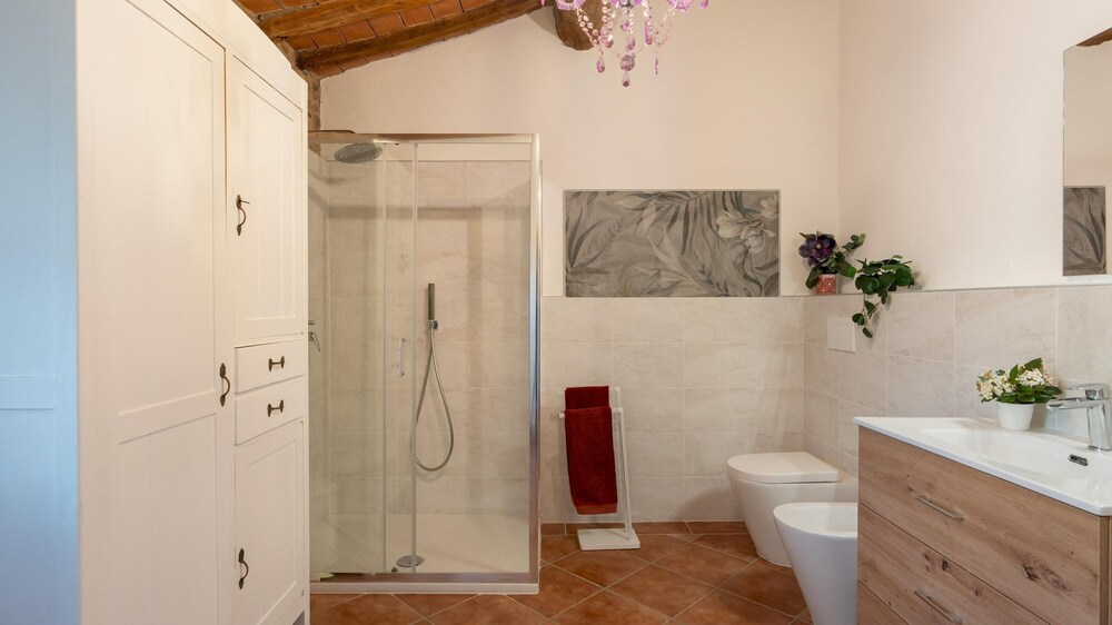 Il Pratone 12 Emma Villas view 4