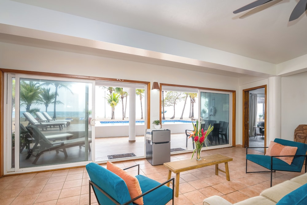 Dolphin Beach Villa