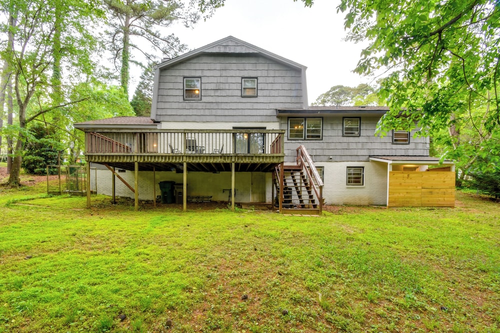2 Mi to Dtwn: Spacious Home in Cary w/ Deck, photo 24