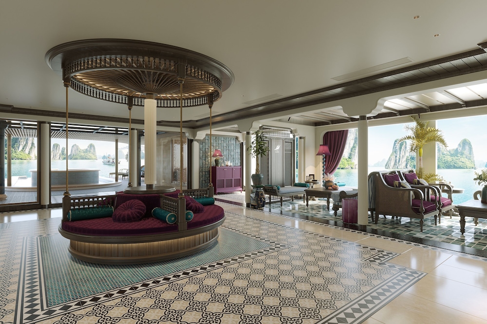 Halong Lyra Grandeur Cruise
