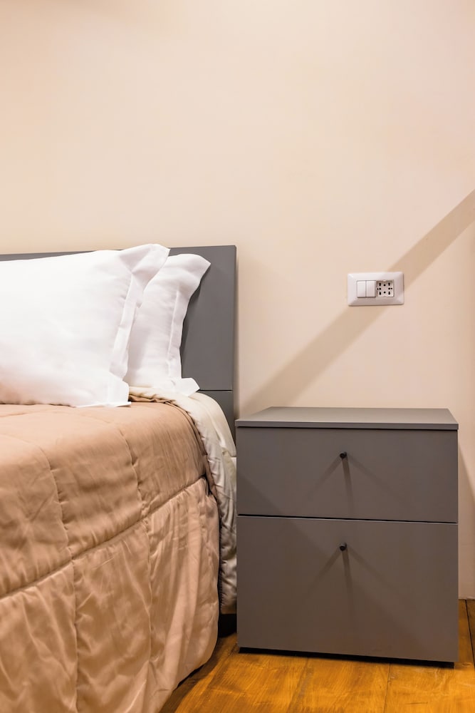 La Pinacoteca Aparthotel by NapoliApartments