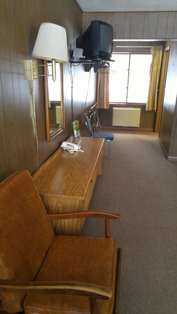 Wausau Vacations - Prairie Motel - Property Image 3