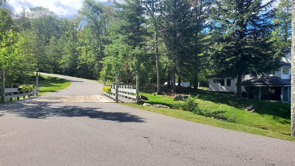 Woods Village 10