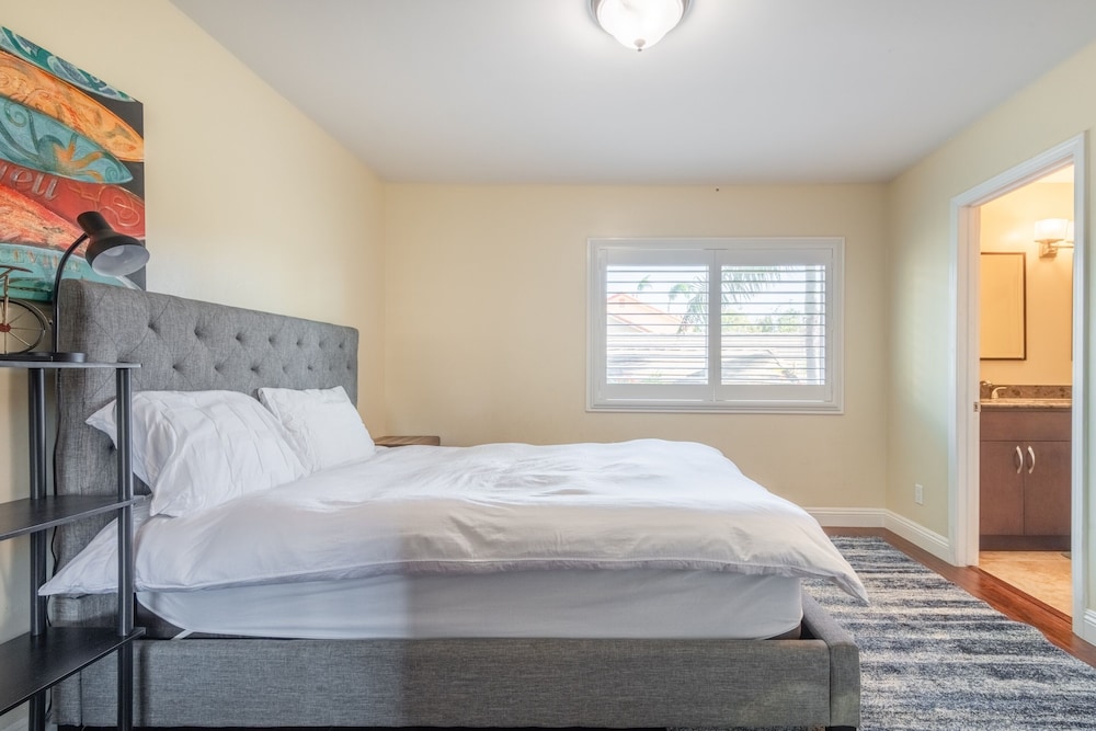 San Diego Vacations - Luxury San Diego House: Beach, Pool Pet-friendly by Redawning - Property Image 26
