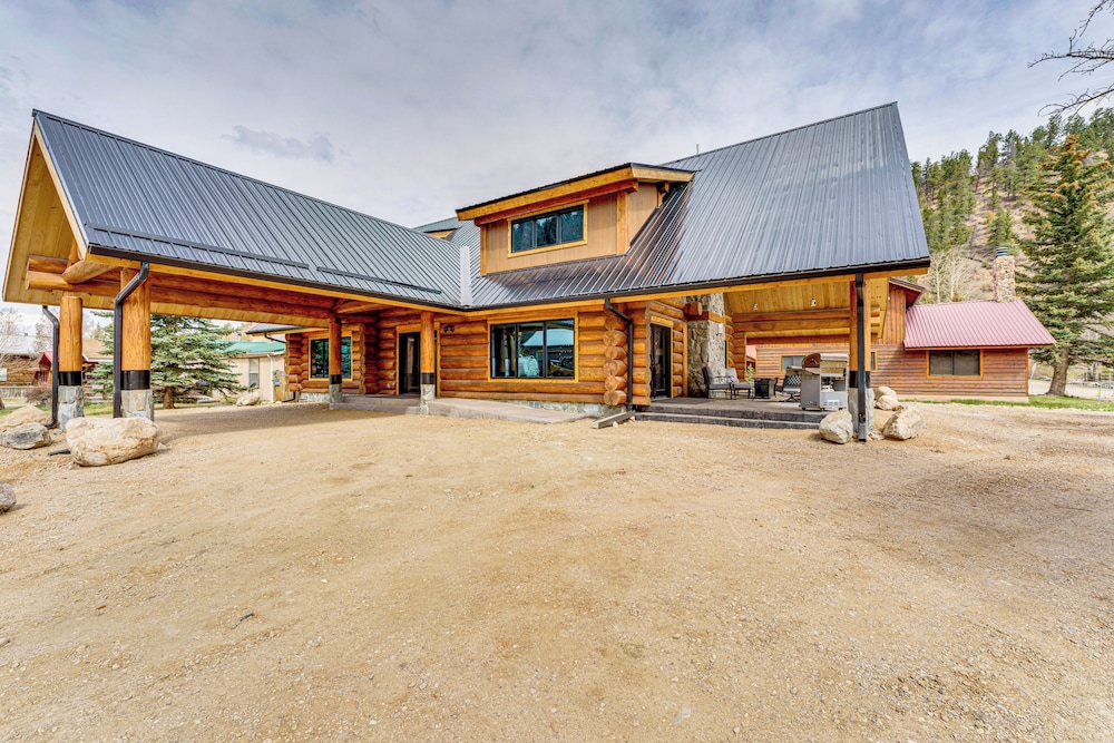 Cabin 3/4 Mi to Red River Ski & Summer Area