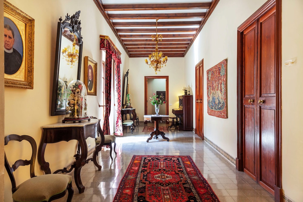 Pollensa Vacations - Hotel Llenaire - Property Image 2