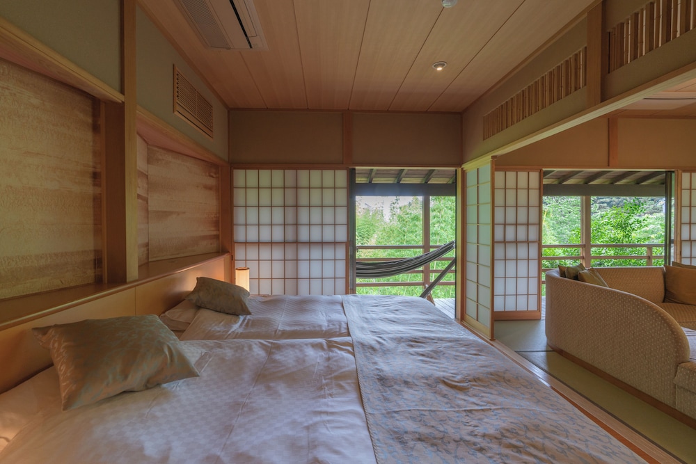 Narashino no sato Gyokusui -6 years or older-