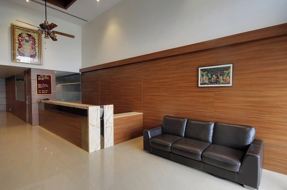 Hotel Shreeji Vatika-Airport Road