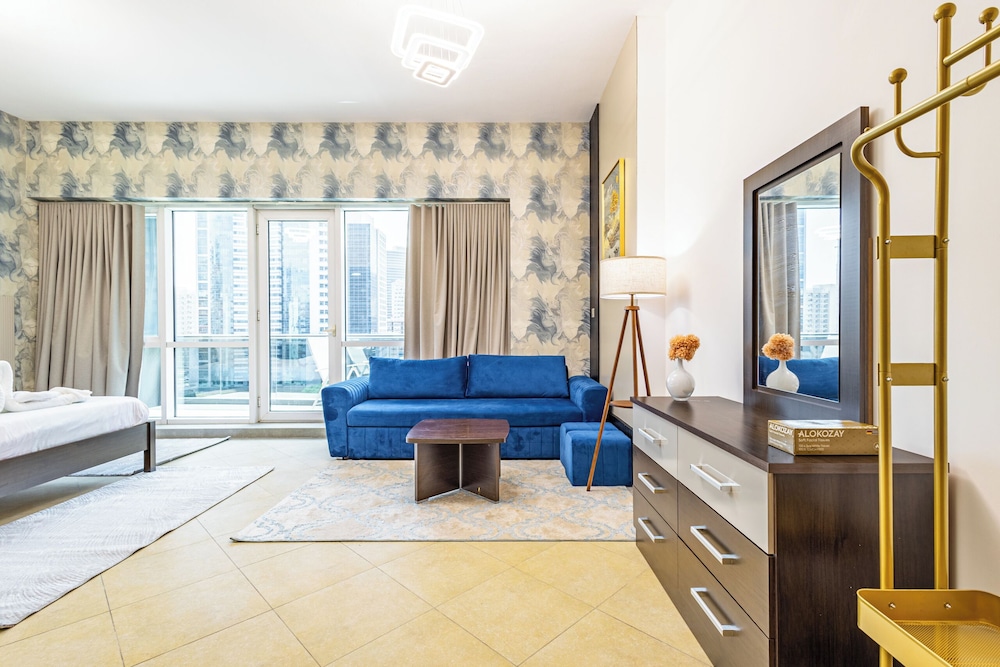 Superhost Cozy Studio Near Dubai Marina