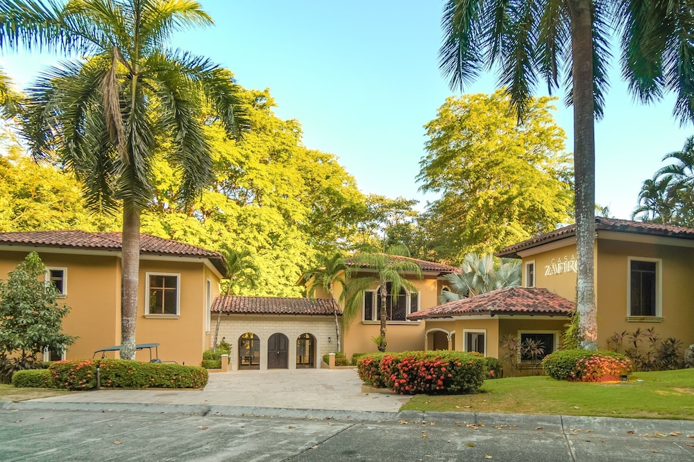 CR Luxury Casa Zafiro 7 Bdrm