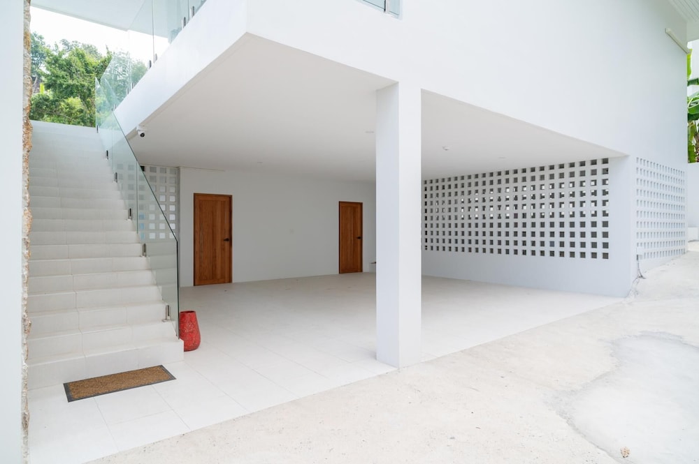 Brand New 3 bed Sea View Villa - KBR31
