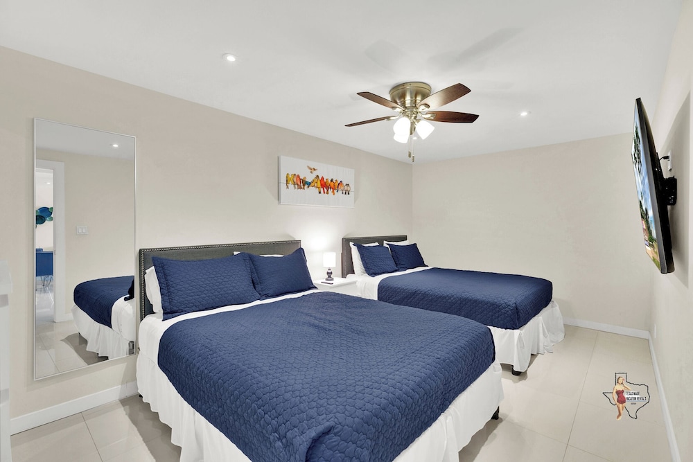 Bahia Mar Solare Resort Condos