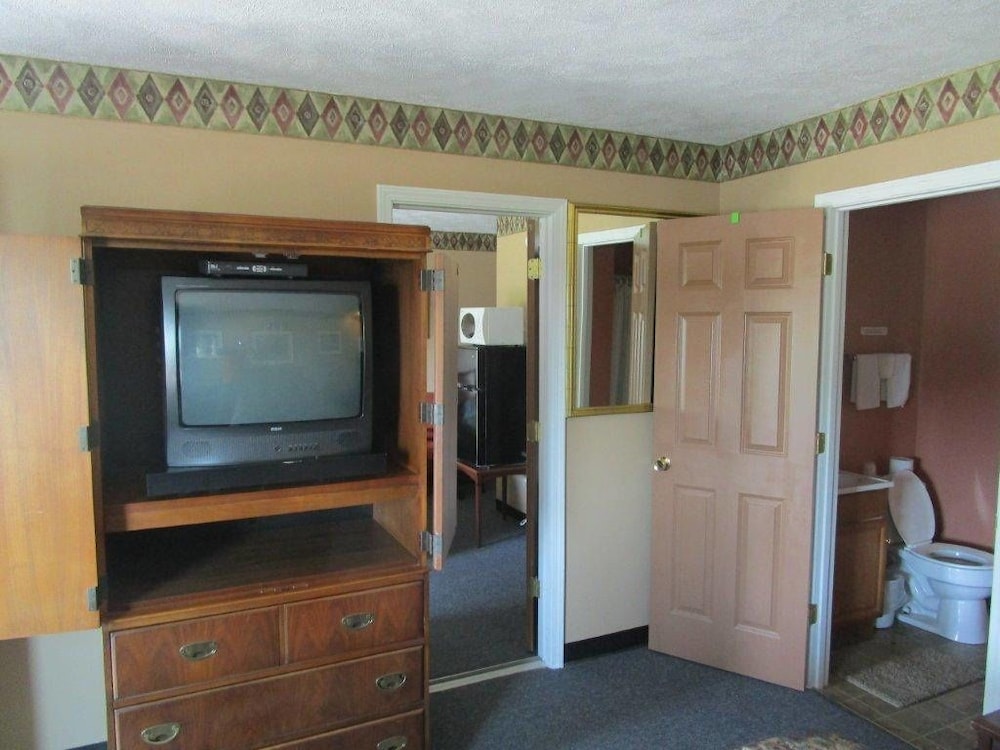 K-River Motel & Campground