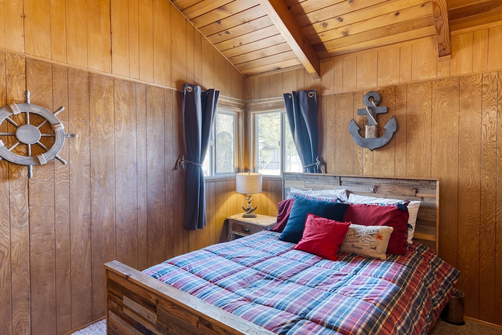 Lakeside in Bearadise by Avantstay Gorgeous Mountain Cabin in Boulder Bay