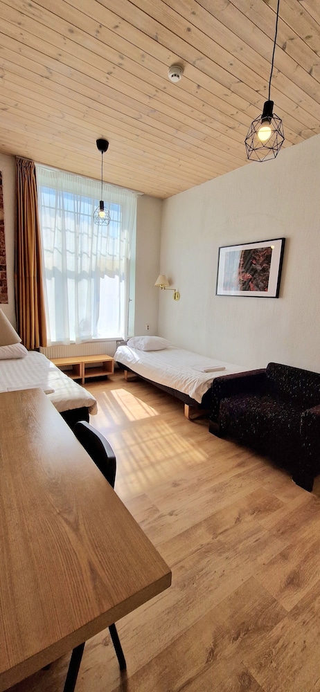 Tallinn Vacations - Fat Margaret's Hostel - Property Image 10