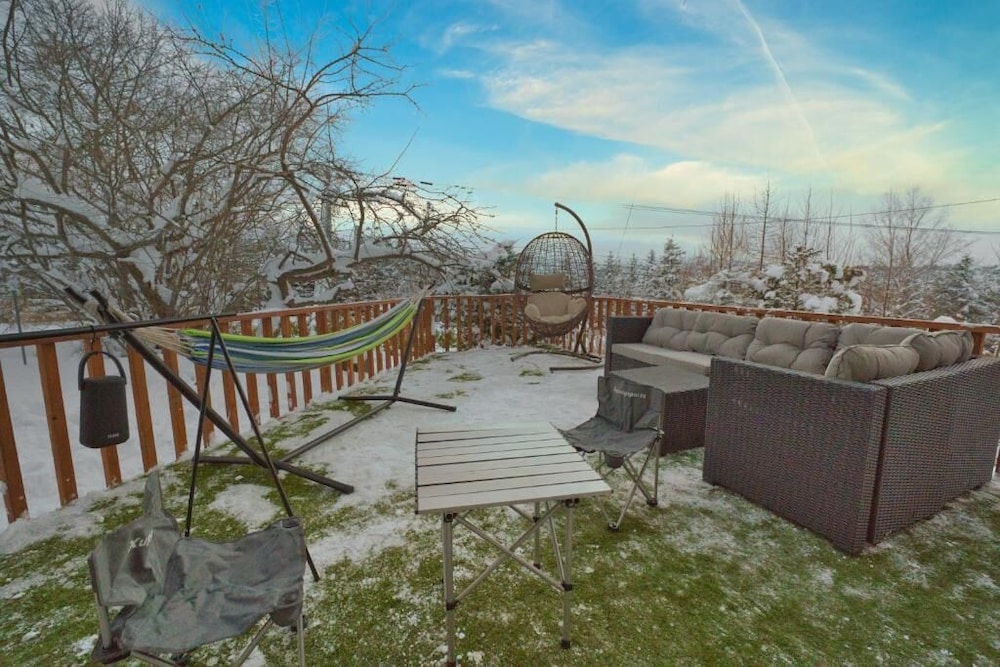 LAKE TOYA PREMIUM CABIN
