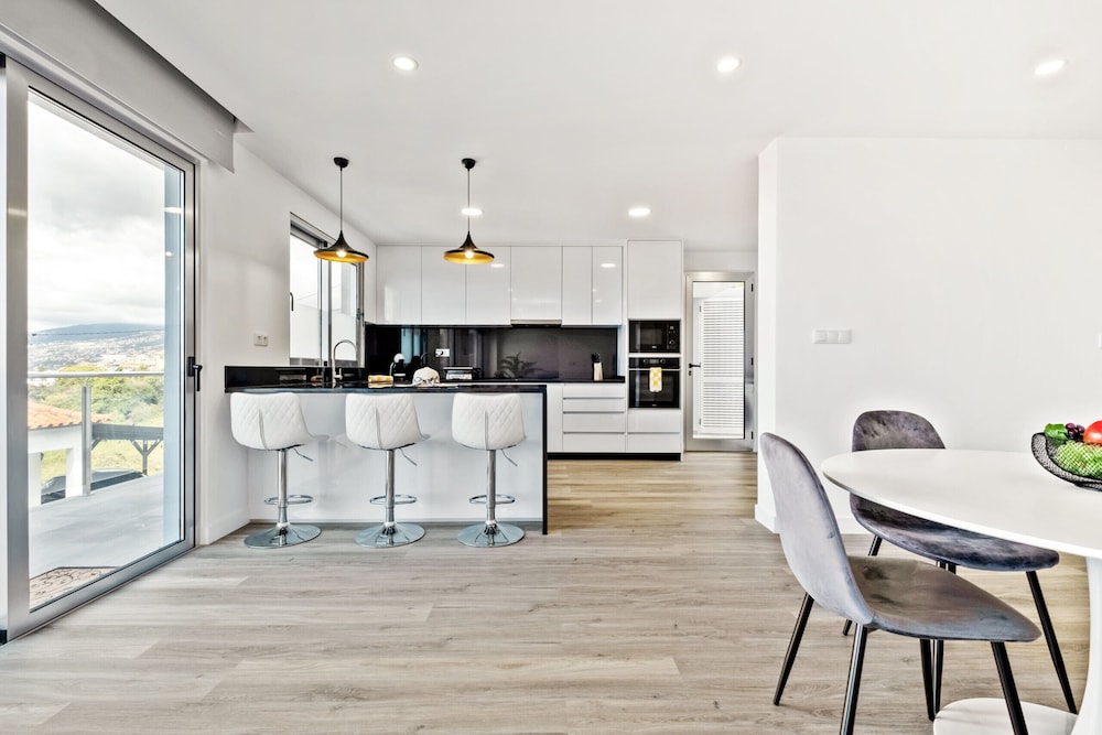 Villa Vellure by Homie