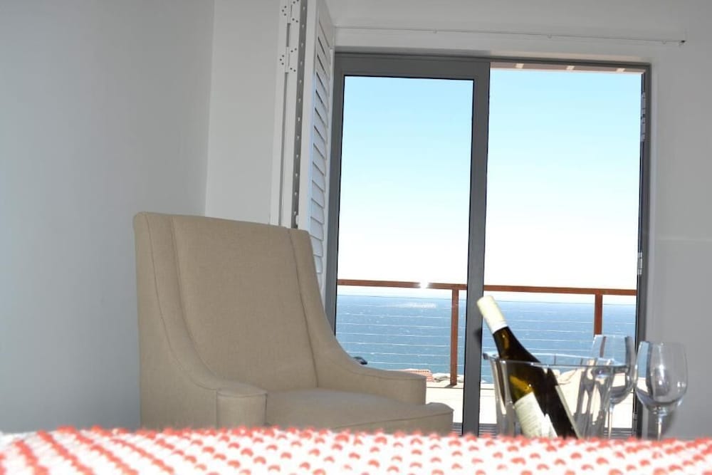Oceans Drift Guest House - Adults Only
