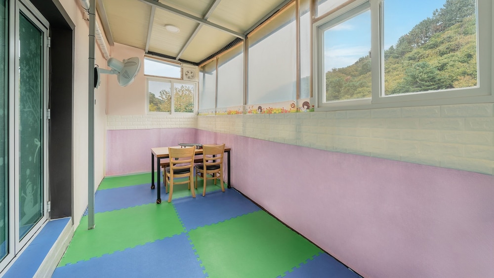 Gapyeong Gabom Kids Poolvilla Pension