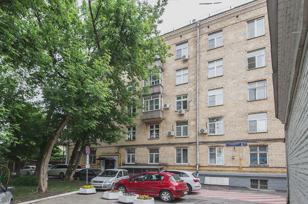 GM Apartment 2 Leont'yevskiy Pereulok 6