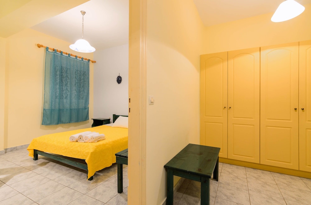 Regina Apartments