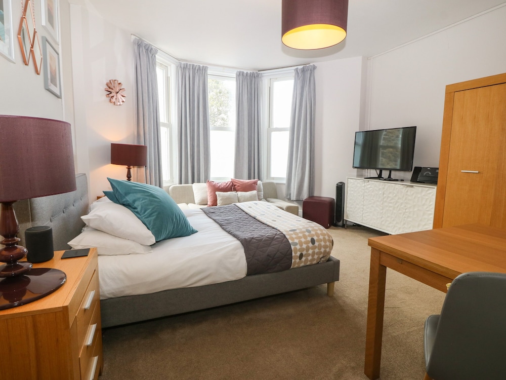 Y Castell Apartment 1 view 3
