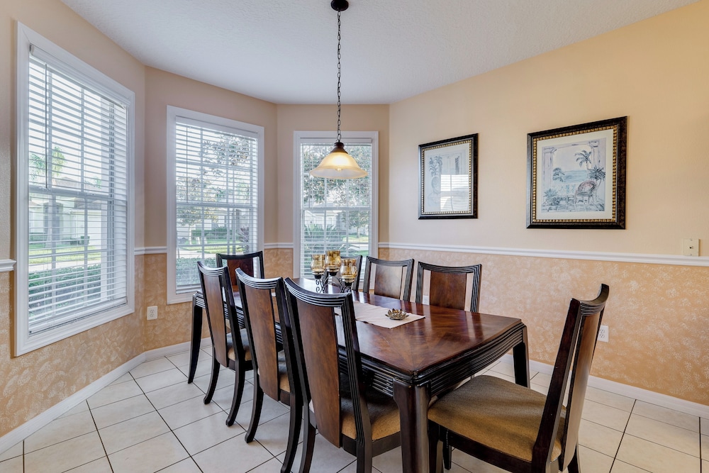 Lake Access & Lanai: Haines City Family Home!